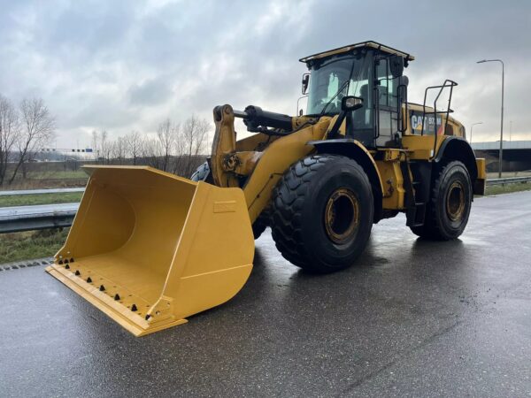 Caterpillar 972M XE edge Loader – New bucket