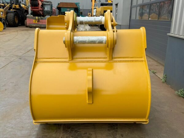 Buy CAT 336 BUCKET DB Linkage (60-IN X 1.87 -CU M,6 teeth) Attachment - Image 5