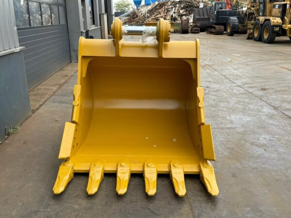 Buy CAT 336 BUCKET DB Linkage (60-IN X 1.87 -CU M,6 teeth) Attachment - Image 6