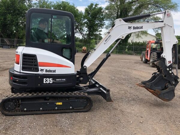Bobcat E35 Mini Excavator - Image 3