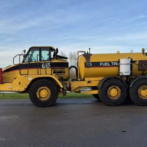 Caterpillar 725 Fuel truck Tank