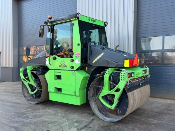 Bomag BW174 AP-4i Double drum roller