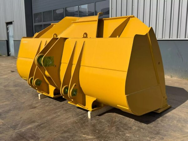 Buy CAT 950 Loader Bucket , 3.4m3,115in Attachment - Image 7