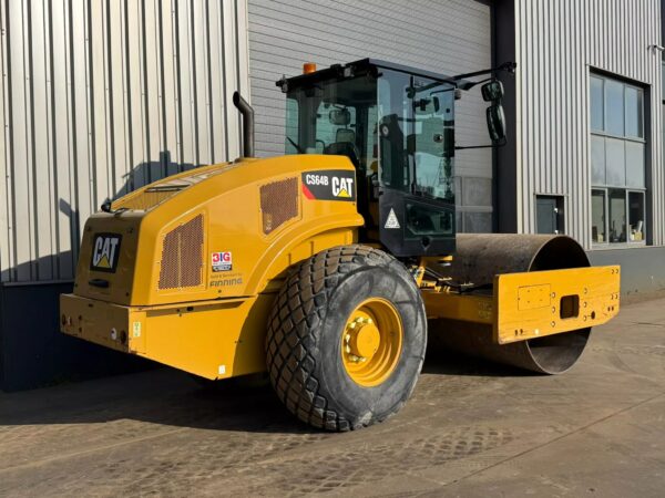 Buy Caterpillar CS64B Roller - Image 5