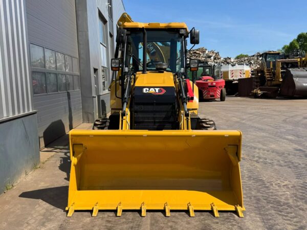 Caterpillar 424 4×4 Backhoe Loader Backhoe - Image 9