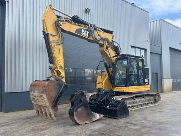 Caterpillar 325F LCR Excavator | 3 buckets