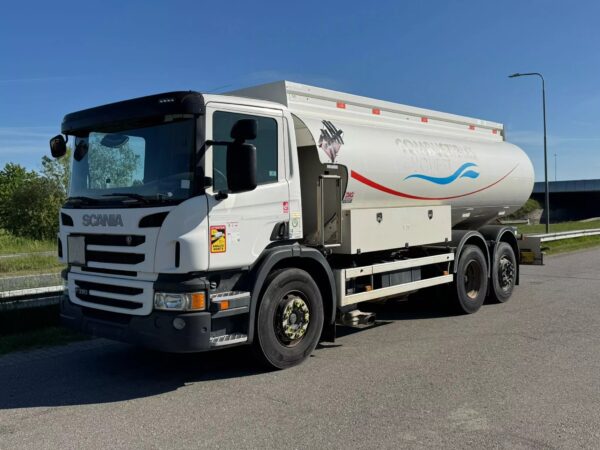 Scania P320 6×2 FUEL TRUCK MAGYAR A26T