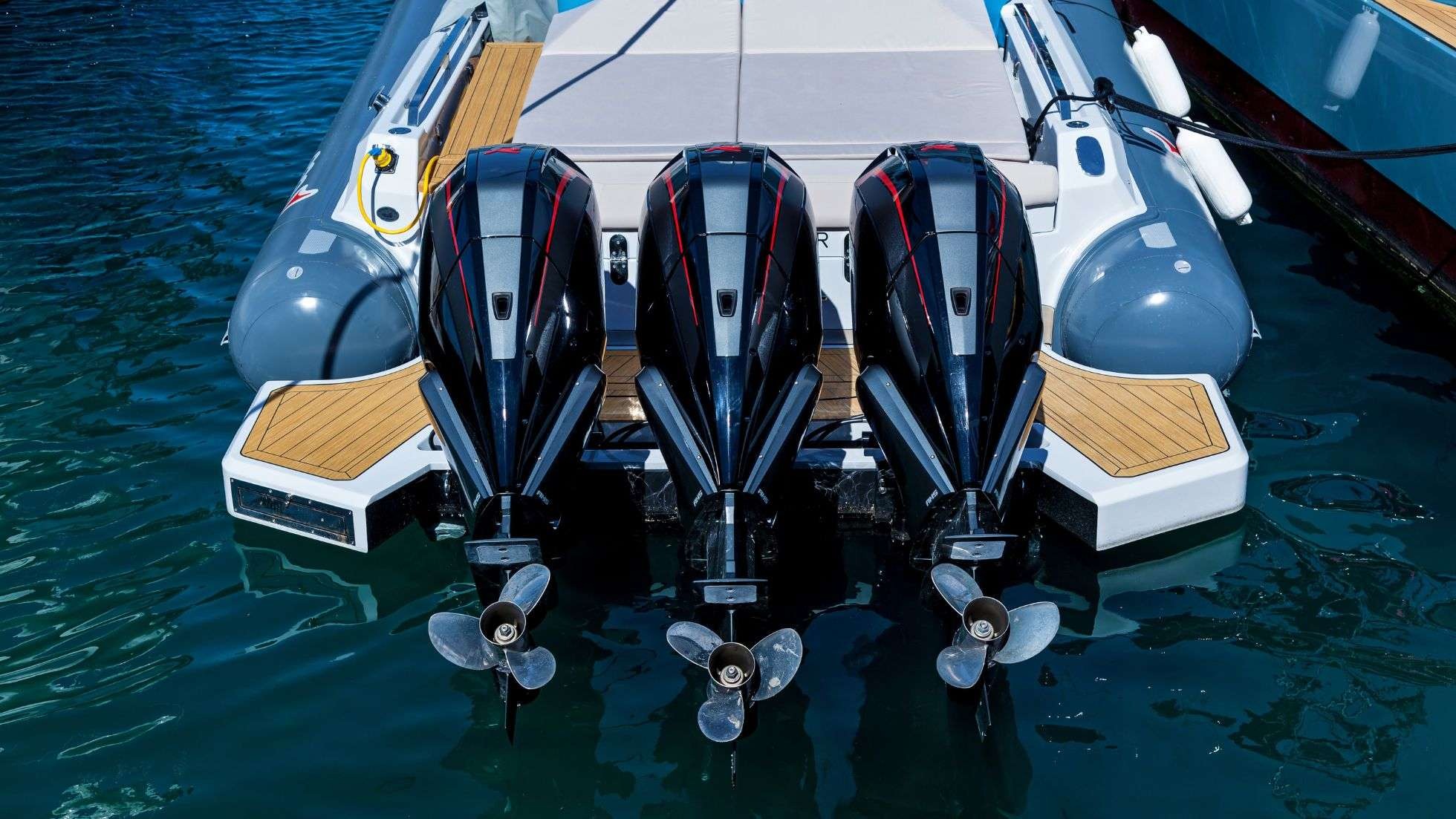Read more about the article Top 5 Outboard Motor Brands Ranked